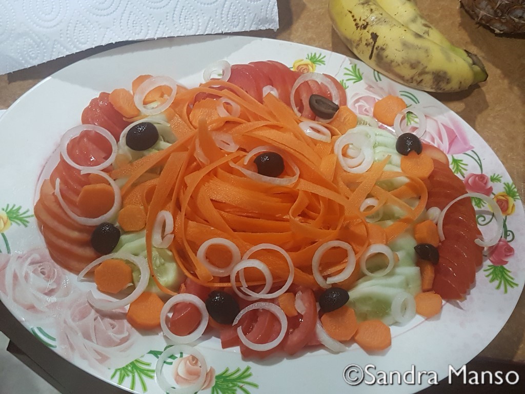thaïlande fête noël  salade carotte tomate olive