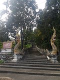 thaïlande temple moine architecte kruba Chiviha escalier dragon